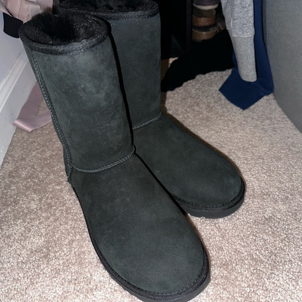 UGG Classic Boots